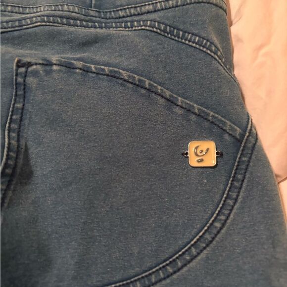 Freddy Brand Classic Blue Women's Jeggings - Picture 5 of 5